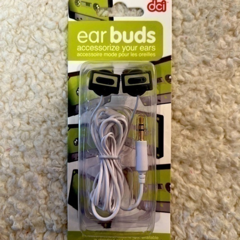 DCI "Old School Cassette" In Ear Earbuds